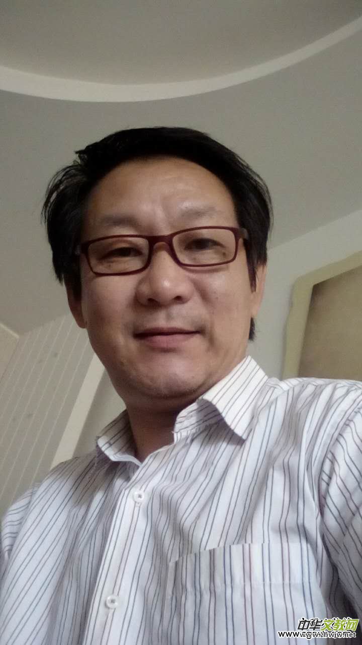 双面中国画发明人                 赵爱国 66年生于江苏张家港市