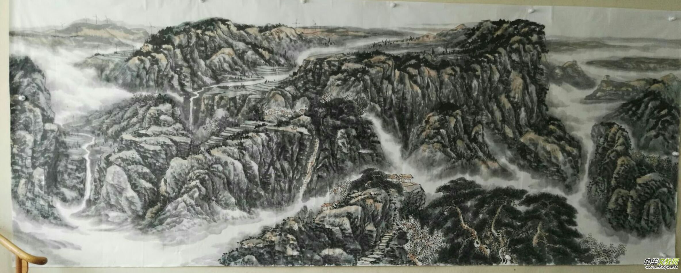 画家靳军与恩师陈培伦携手笔会 画家靳军与恩师陈培伦携手笔会