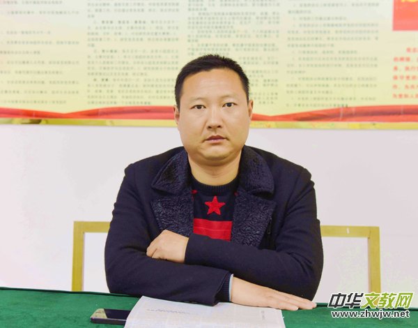 湖北省钟祥市磷矿实验学校校长