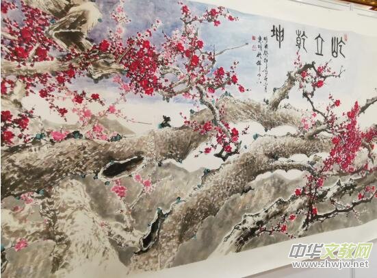 梅竹双清见性灵:张光明教授师生书画展在济南齐鲁红木文化馆璀璨开幕 梅竹双清见性灵:张光明教授师生书画展在济南齐鲁红木文化馆璀璨开幕