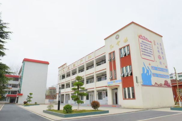 坚持精细管理 提升教学质量 坚持精细管理 提升教学质量