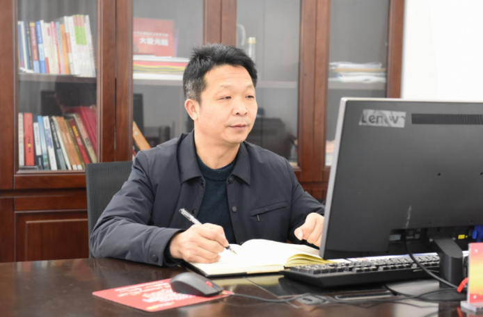 匠心育人铸辉煌,德润桃李谱华章 匠心育人铸辉煌,德润桃李谱华章