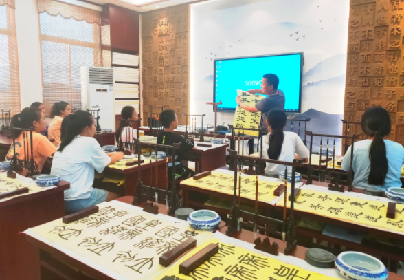 传承雅韵育桃李 砥砺奋进谱新篇 传承雅韵育桃李 砥砺奋进谱新篇