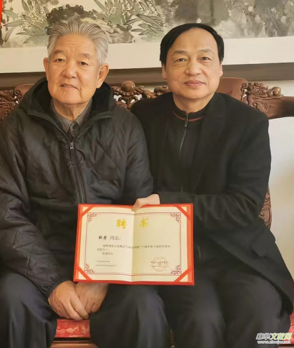 裴怀亮上将会见中国军地书画院代表 鼓励当好践行文化自信旗手 裴怀亮上将会见中国军地书画院代表 鼓励当好践行文化自信旗手