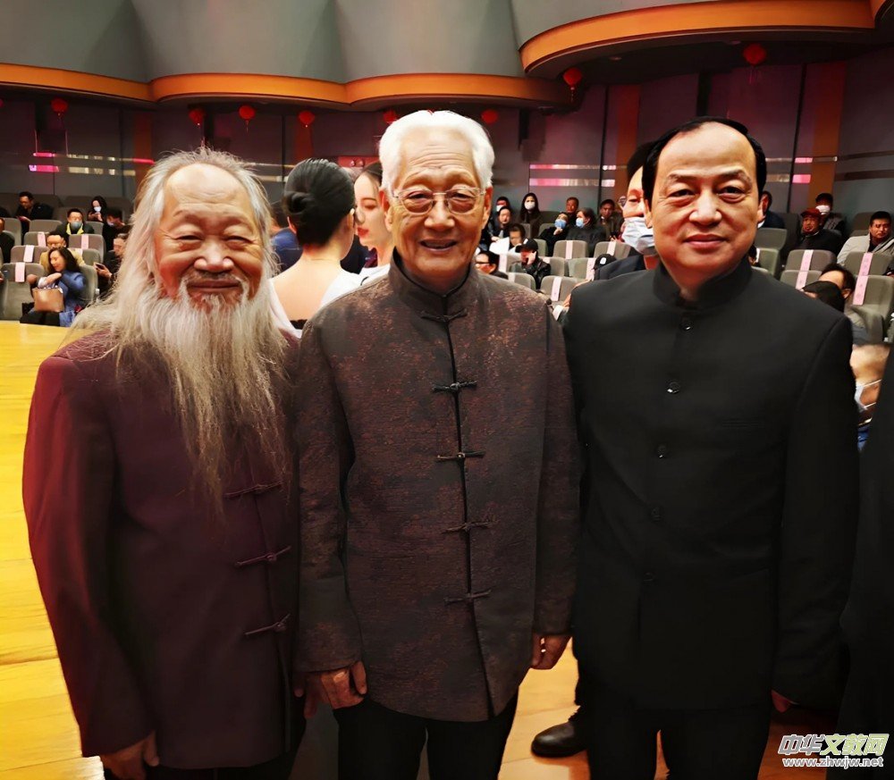 裴怀亮上将会见中国军地书画院代表 鼓励当好践行文化自信旗手 裴怀亮上将会见中国军地书画院代表 鼓励当好践行文化自信旗手