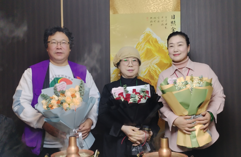 ӭ�����黭���ң�����ӥ ���� ɣһ�����չ�ھ���Ļ