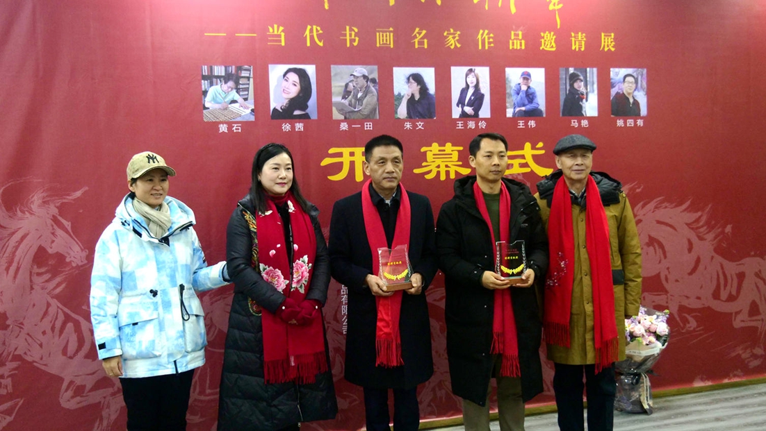 �������峯�� ���� �����黭������Ʒ����չ�� �ھ��ձ�Է�����ݿ�Ļ