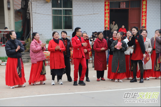 ���ֻ�����Ԫ�� �������������ġ�������Ů�ӹ������Ԫ��չ����������ֻ�Բ������