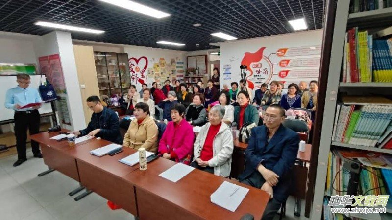 ���������ĺ�����Ӣ�ҡ�����ɫ��ѧ���л�߽������������þ�����