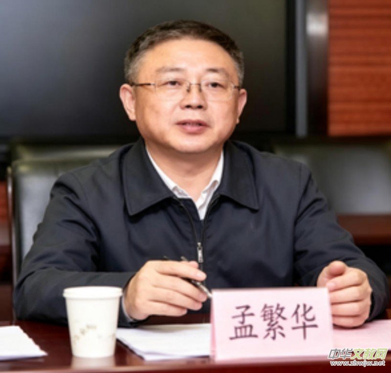 �Ͽ���ѧ��ѧԺ1986��У����ά��С˵������ơ�������̸���ٿ�